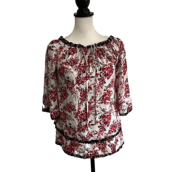 White House Black Market Red Black Floral Off Shoulder Flowy Top Boho Size XXS - Picture 1 of 7
